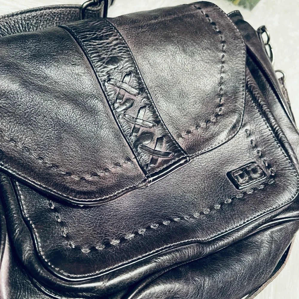 Bed Stu black leather